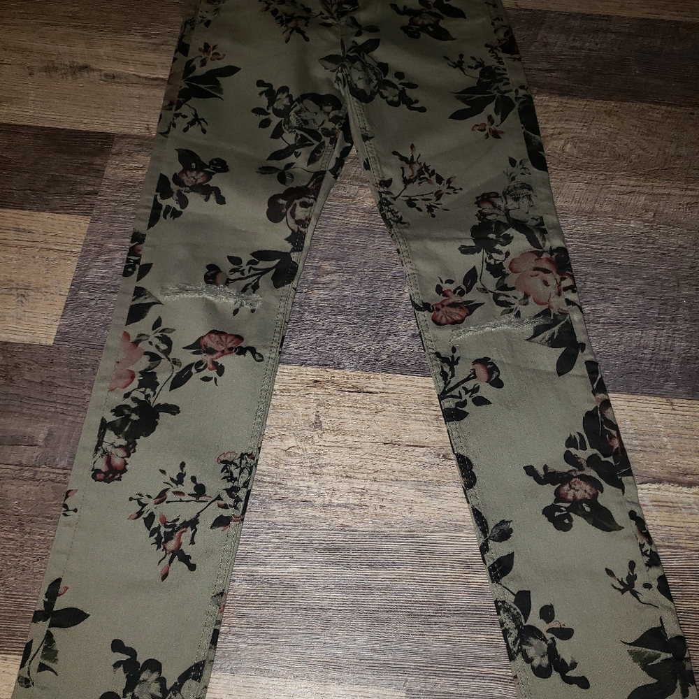 H&m skull skinny jeans